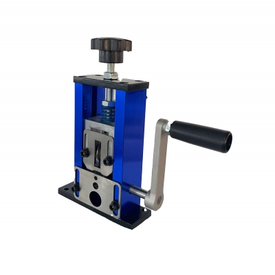 Инструмент для зачистки проводов WirePro-2